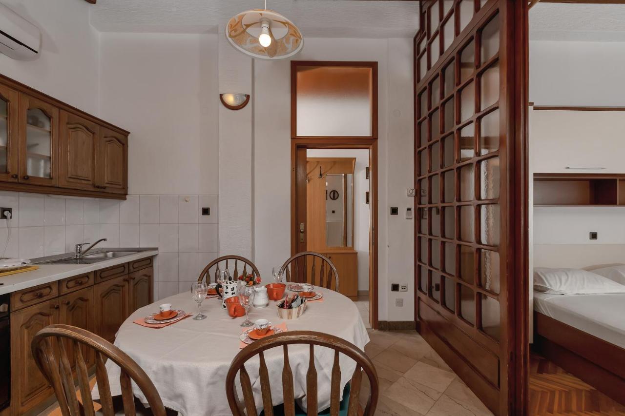 Apartments Carmen ماكارسكا المظهر الخارجي الصورة