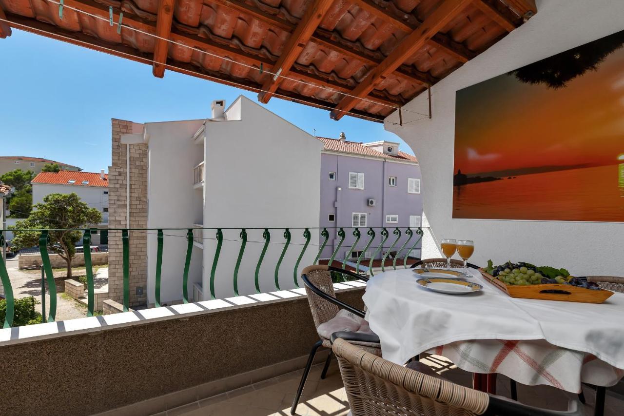 Apartments Carmen ماكارسكا المظهر الخارجي الصورة