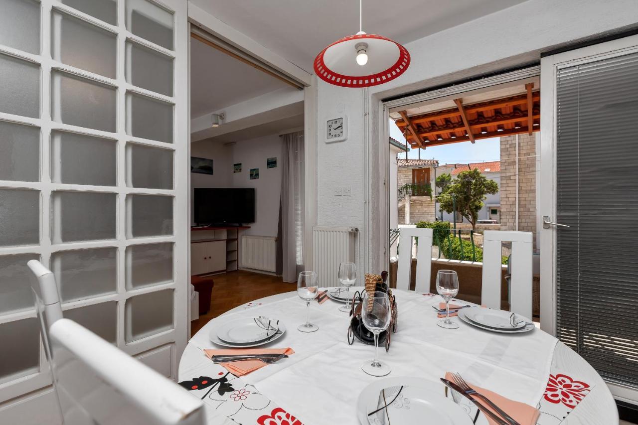 Apartments Carmen ماكارسكا المظهر الخارجي الصورة